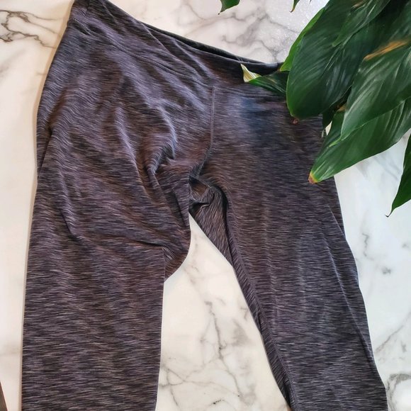 ENERGY ZONE PERFORMANCE LEGGING size 1X (16W-18W) - Picture 9 of 15